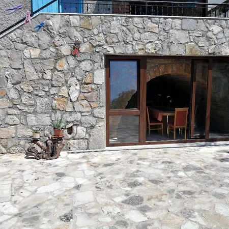 Holiday Three Palms Сasa de vacaciones Zgaljic
